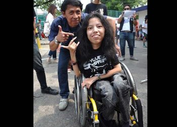 ถึงร่างกายจะไม่สมบูรณ์ก็ไม่เป็นอุปสรรคในการที่จะรักดนตรี  มารู้จัก พูดคุยกับ “Nag Fullscoreoffear”