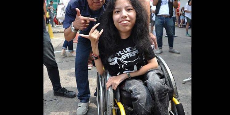 ถึงร่างกายจะไม่สมบูรณ์ก็ไม่เป็นอุปสรรคในการที่จะรักดนตรี  มารู้จัก พูดคุยกับ “Nag Fullscoreoffear”