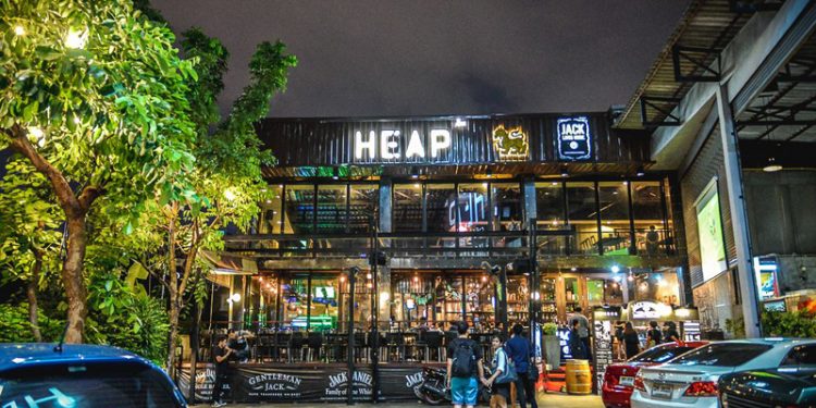 Heap Pub & Restaurant สถานที่ Hangout ใกล้ BTS ราชเทวี