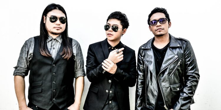 “ขอโอกาส” ซิงเกิ้ลล่าสุดกระชากใจจาก 3 หนุ่มสายเลือด POP ROCK  “SECTOR 9”