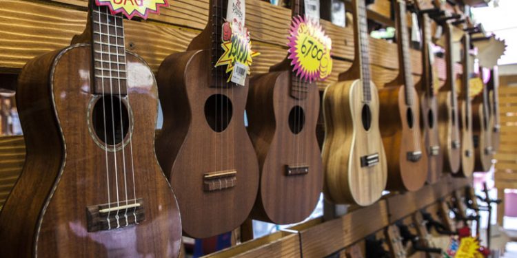 UKULELE 118