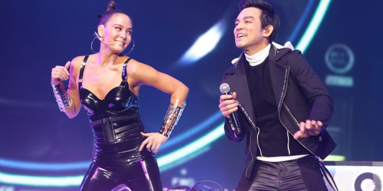 “20 ปี มอส-ทาทา คอนเสิร์ต” มันส์ ซึ้ง ทะลุโลก