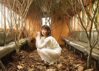 ความรักสีเทา ซิงเกิ้ลล่าสุดจาก แพรว คณิตกุล