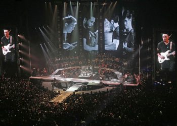 “ค็อกเทล ไลฟ์” โปรดักชั่นสุดอลัง เเสง สี เสียง เอฟเฟกต์แน่น!