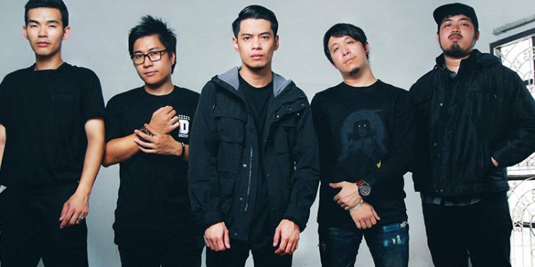 ถ่ายทอดความเจ็บปวดออกมาเป็นบทเพลง “หัวใจสลาย BROKEN HEART-MILLION WHISPER”