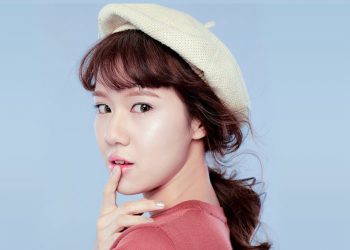 กลับมาจับมือกันได้ไหมเพื่อที่จะ ไม่ให้เธอหายไป : เอิ๊ต ภัทรวี