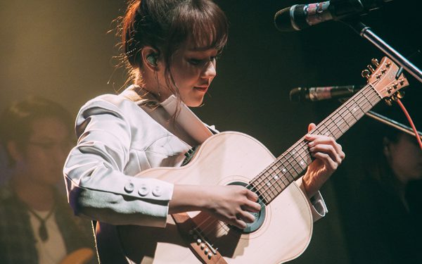 ‘มิวซิกมูฟ เรคคอร์ดส’ จัดคอนเสิร์ตสุดเอ็กซ์คลูซีฟ พาแฟนเพลงไปอยู่ในโลกของ ‘เอิ๊ต ภัทรวี’