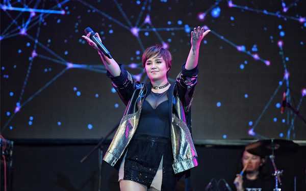 “ทาทา” แท็กทีม “มอส” ย้อนวันวาน สนุกจุใจบนเวที GSB WOW CONCERT” ตอน DIVA