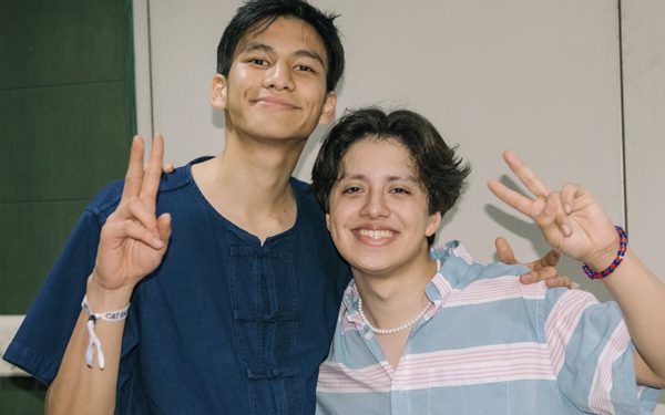 สนุกสุดขั้ว แฟนฟินล้นฮอลล์ใน VERY Live Boy Pablo and Phum Viphurit