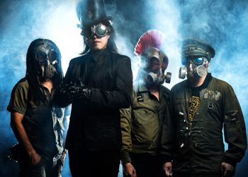 “20 ตุลา” เพลงช้าที่เกินคาดของซิลลี่ฟูลส์ กับการถ่ายทอดการแสดงแบบคาดไม่ถึงจากพลอย-เฌอมาลย์