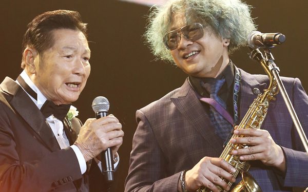 คอนเสิร์ต “MQDC presents Master of Voices ตำนานเพลงรัก 3 รุ่น สุดอบอุ่น