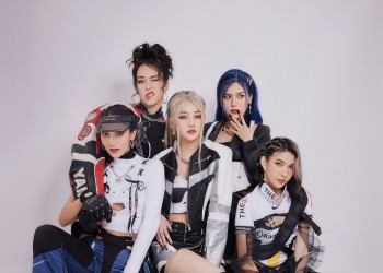 ทูเอ็นดีอาร์ เอ็นเตอร์เทนเมนต์ ปลุกกระแสเกิร์ลกรุ๊ป T-POP ส่ง 5 สาว TERRA (เทอร่า) สวย ฟาด เฟียซ !