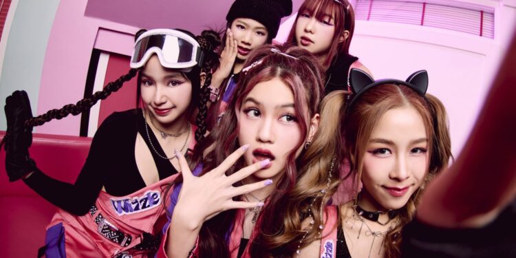 เปิดตัว 5 สาววง ‘Wizzle’ แม่มดตัวแสบ Girl Group วงแรกจาก ‘BRIQ Entertainment’