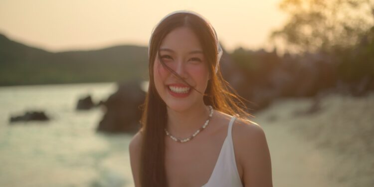 “เหมือนเดิมเเค่เติมเธอ” เพลงใหม่ล่าสุดจาก Biw เเจกความสดใสต้อนรับซัมเมอร์